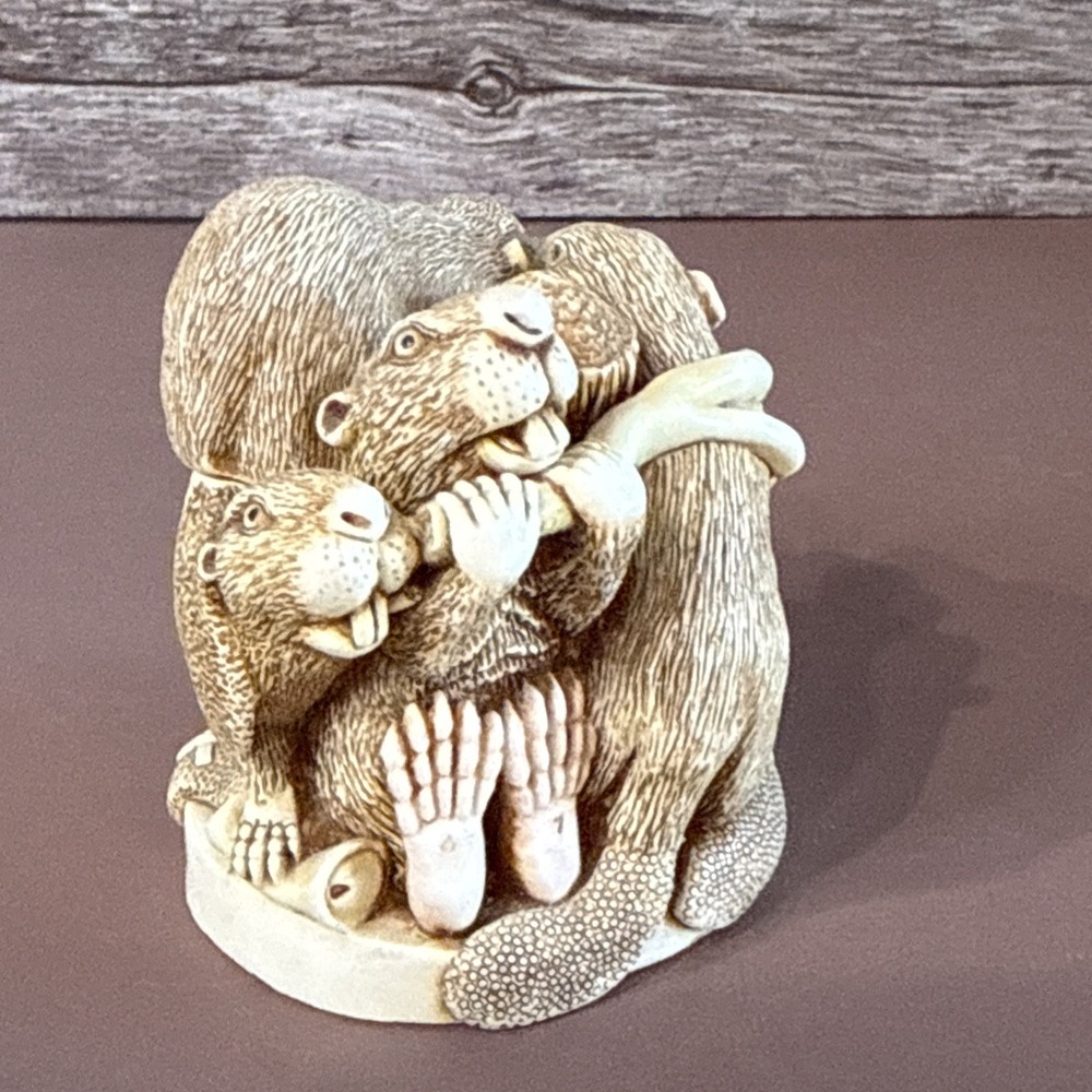 Harmony Kingdom Damnable Plot Beavers With Dynamite  Trinket Box